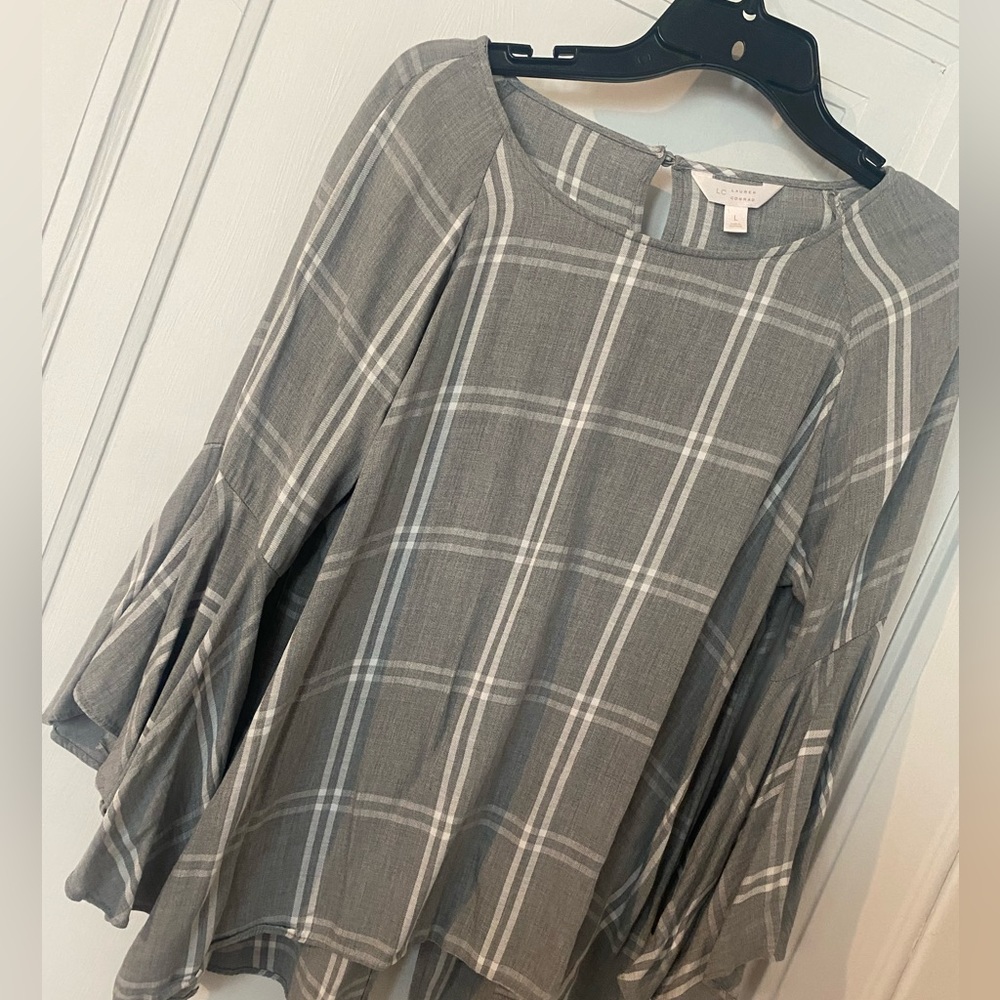 Grey & white women’s top
